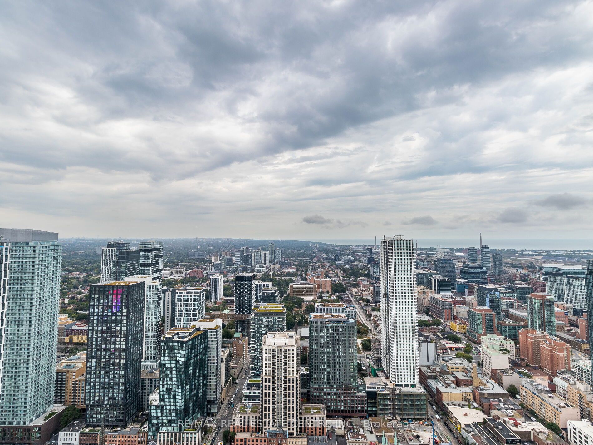 197 Yonge St, #5102