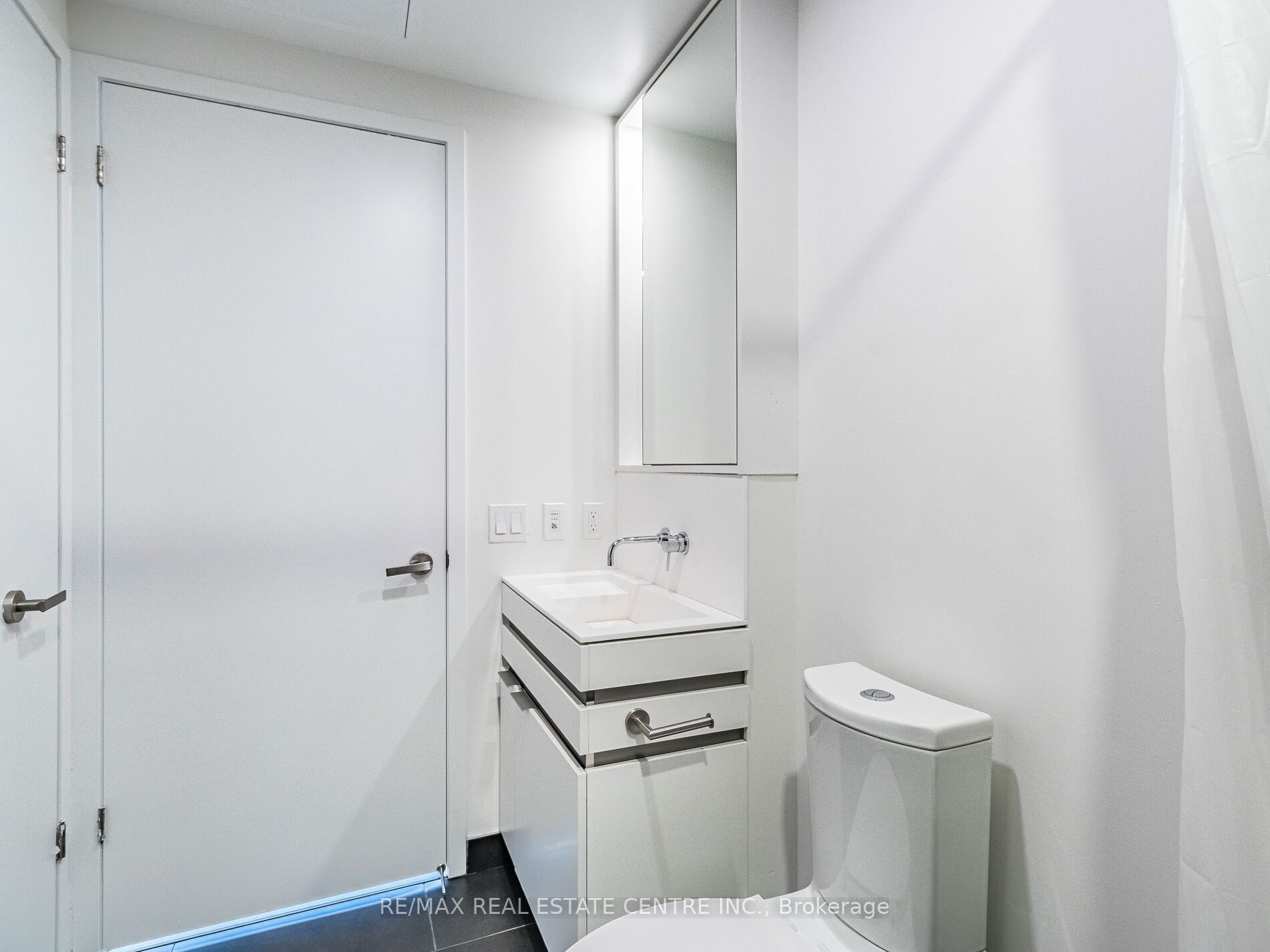 197 Yonge St, #5102