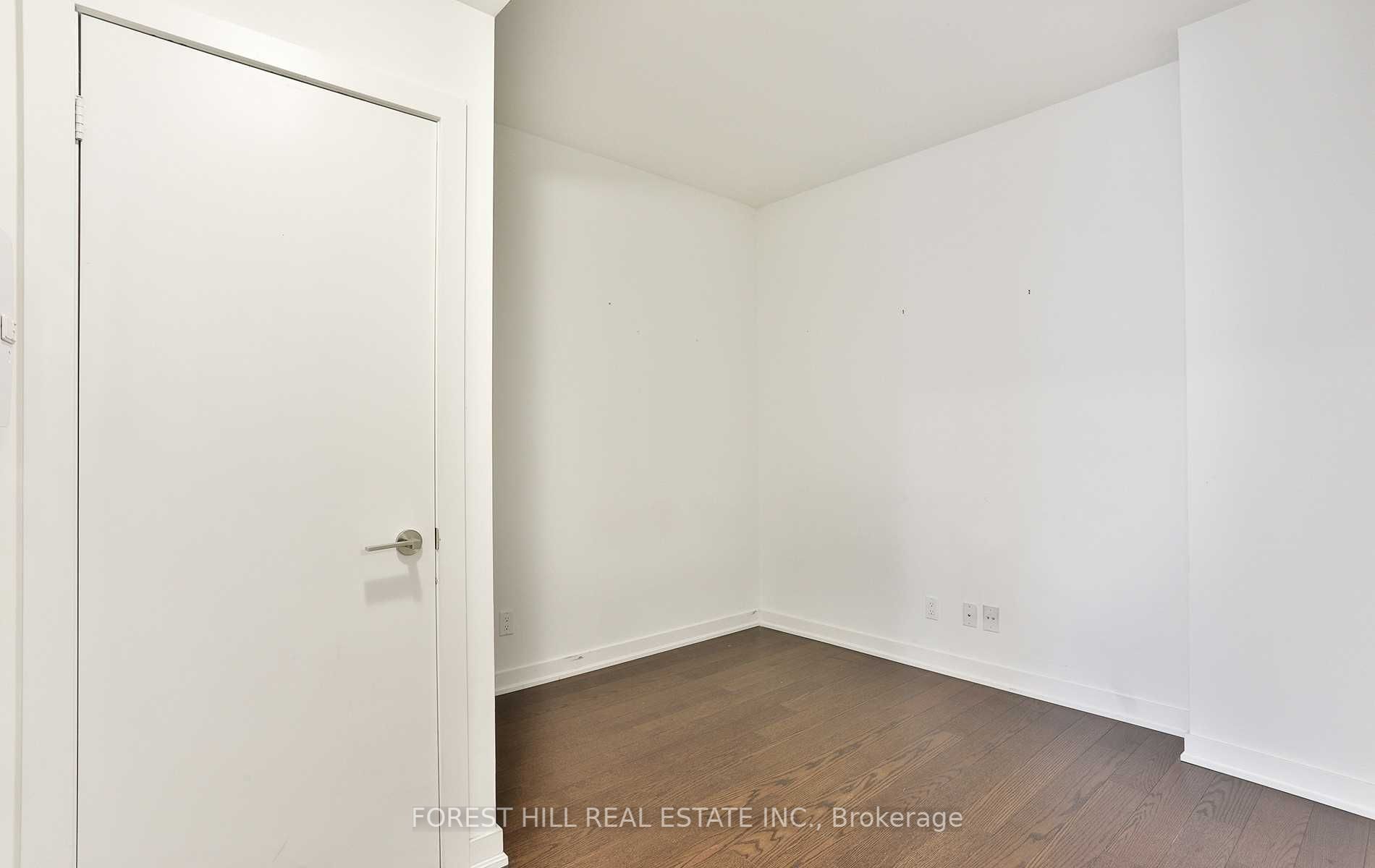 199 Richmond St W, #318