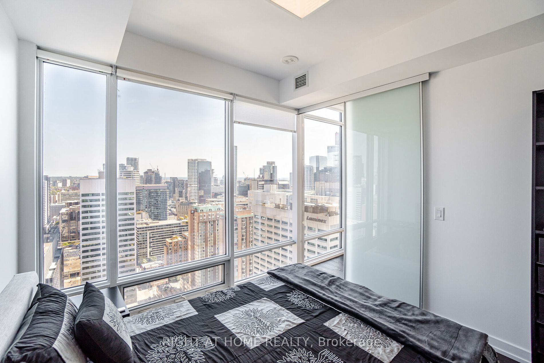 488 University Ave, #2507