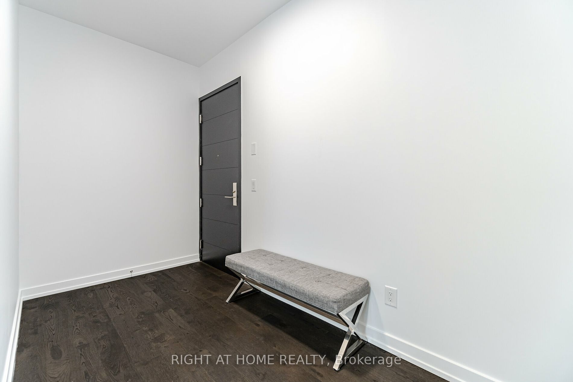 488 University Ave, #2507