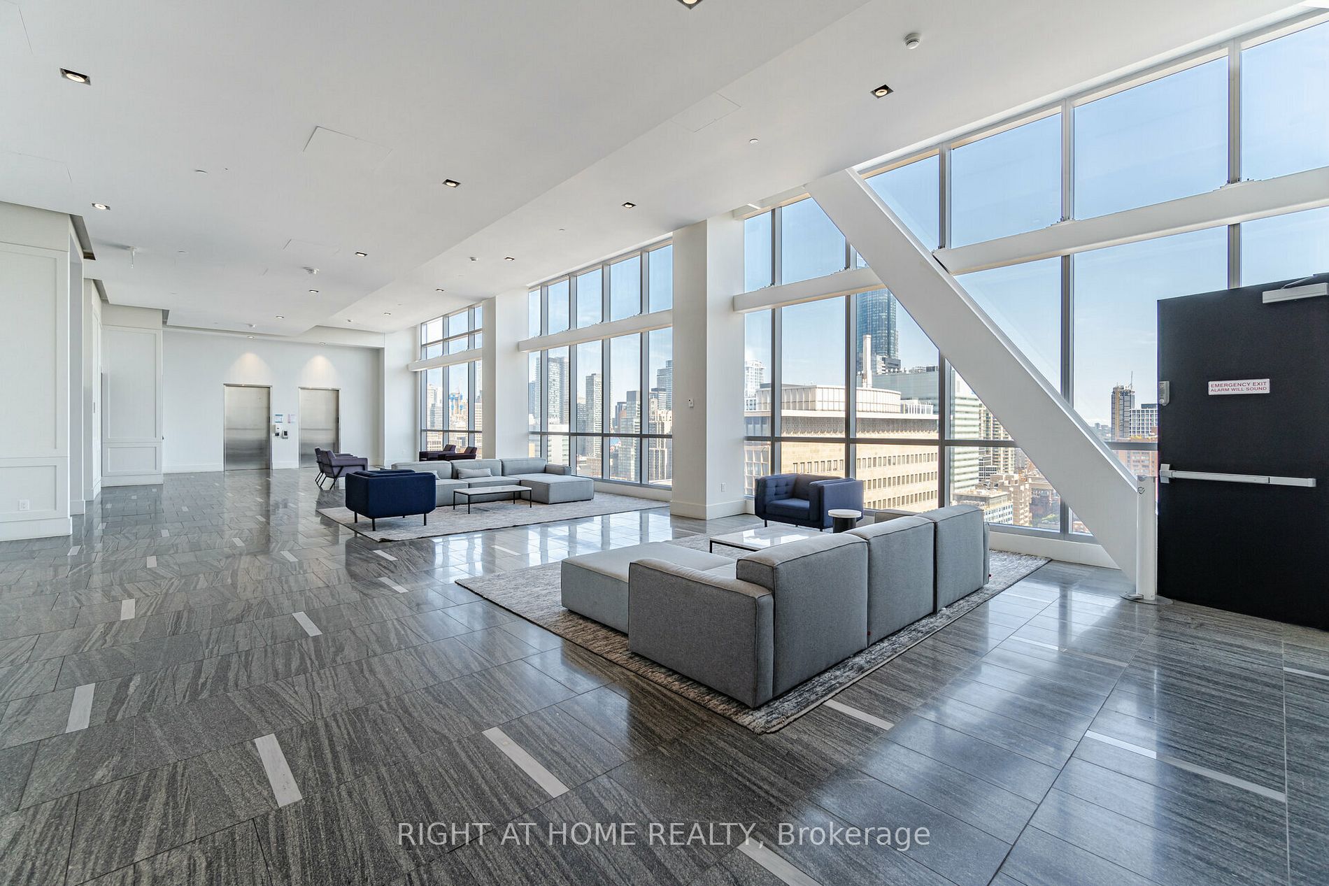 488 University Ave, #2507