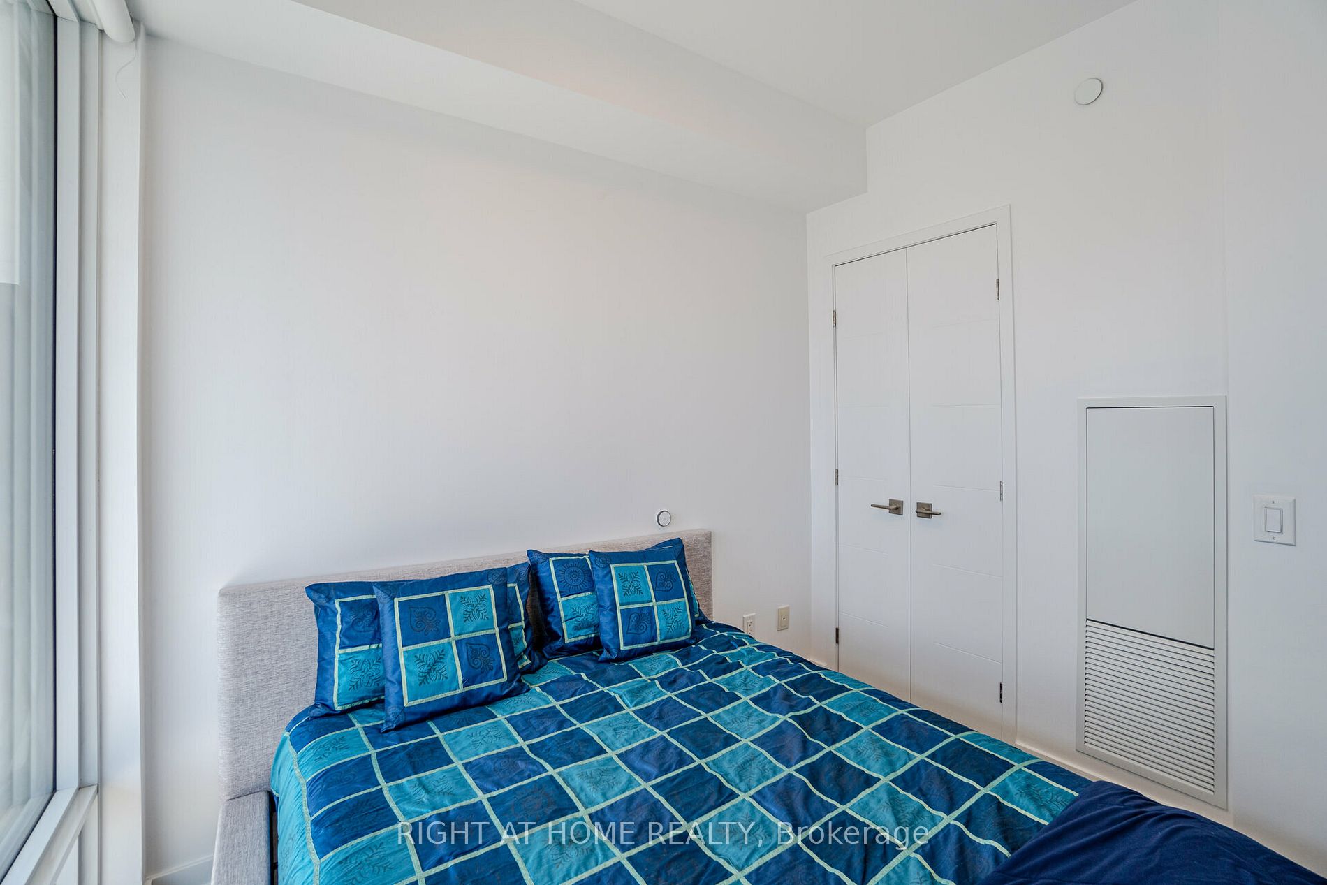 488 University Ave, #2507