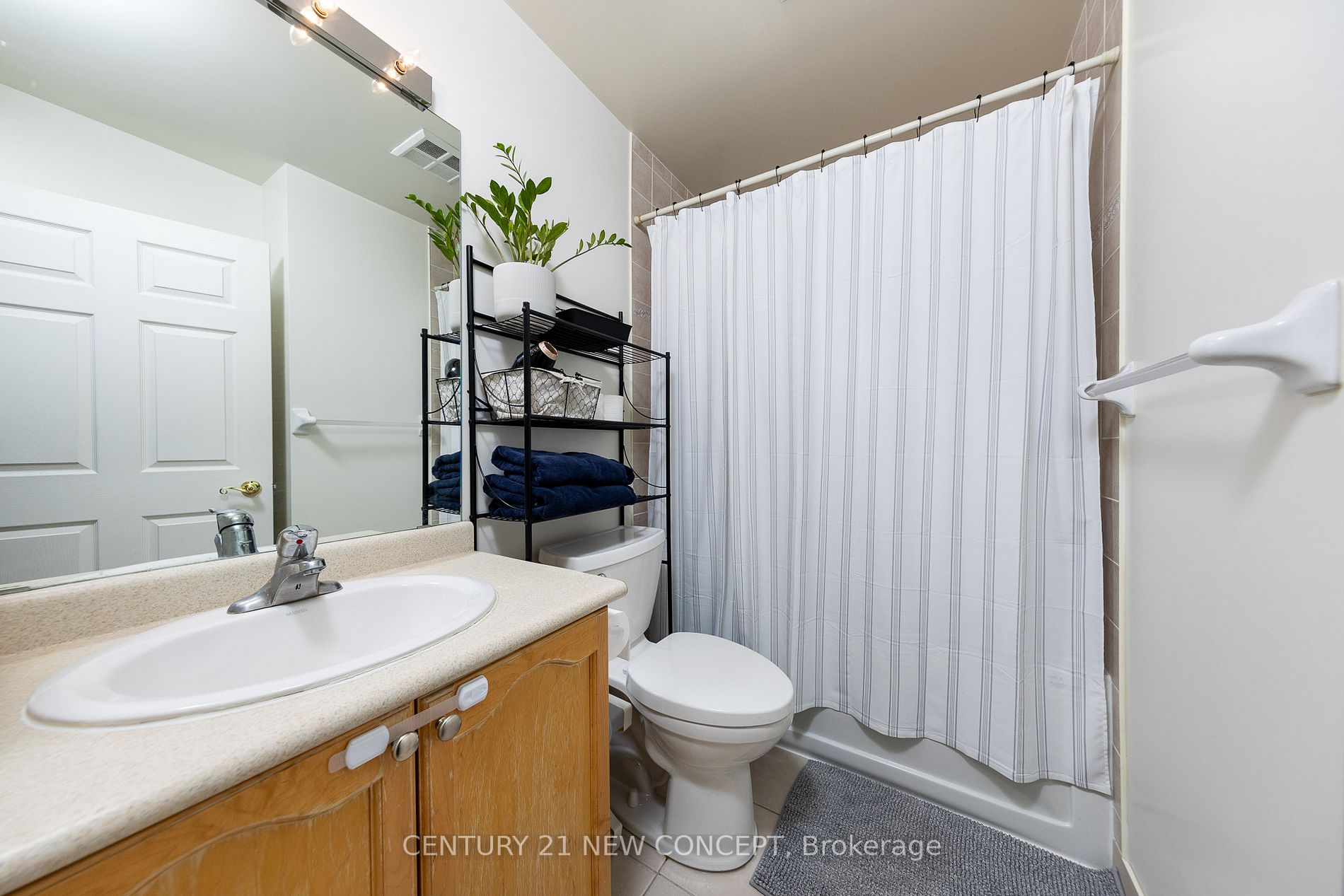 23 Hollywood Ave, #2803