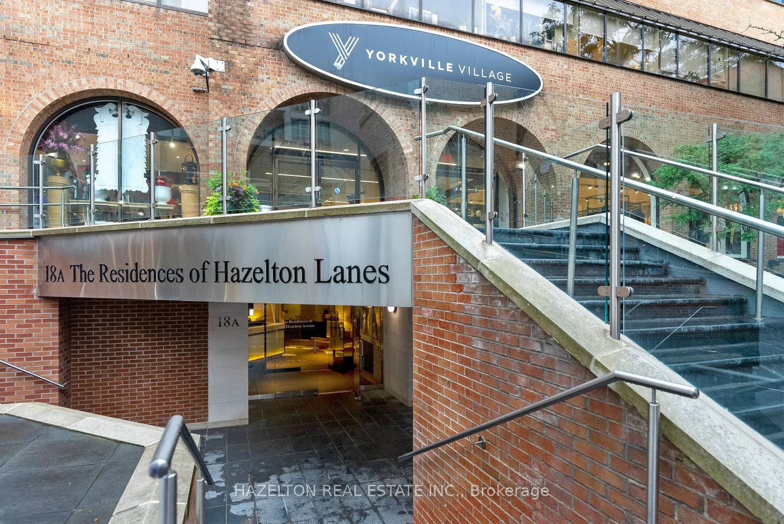 18A Hazelton Avenue, #402