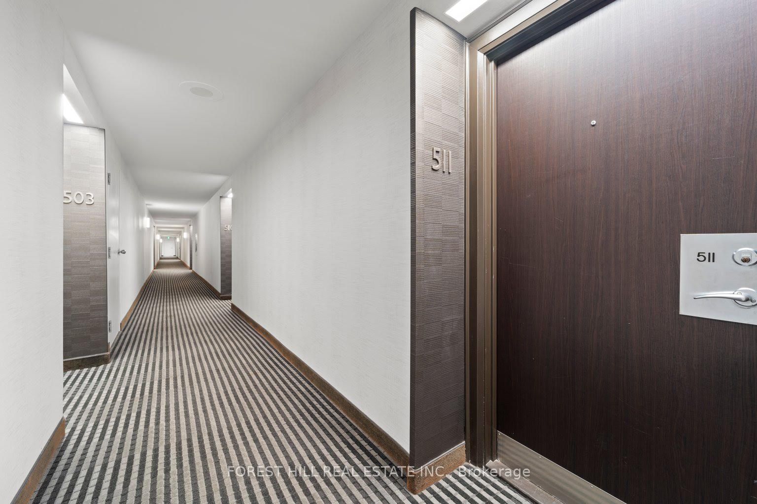 360 Bloor St E, #511