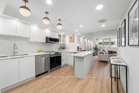 360 Bloor St E, #511