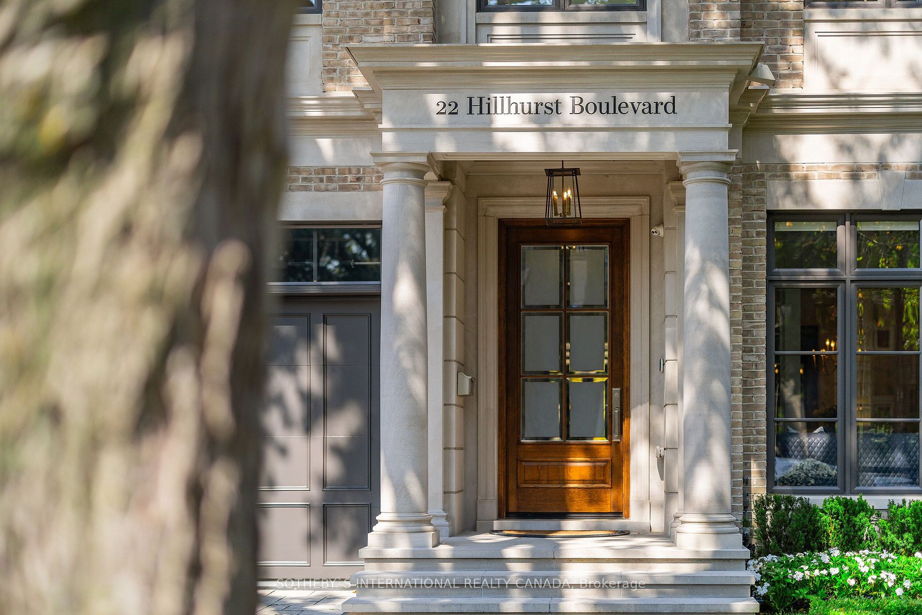 22 Hillhurst Blvd