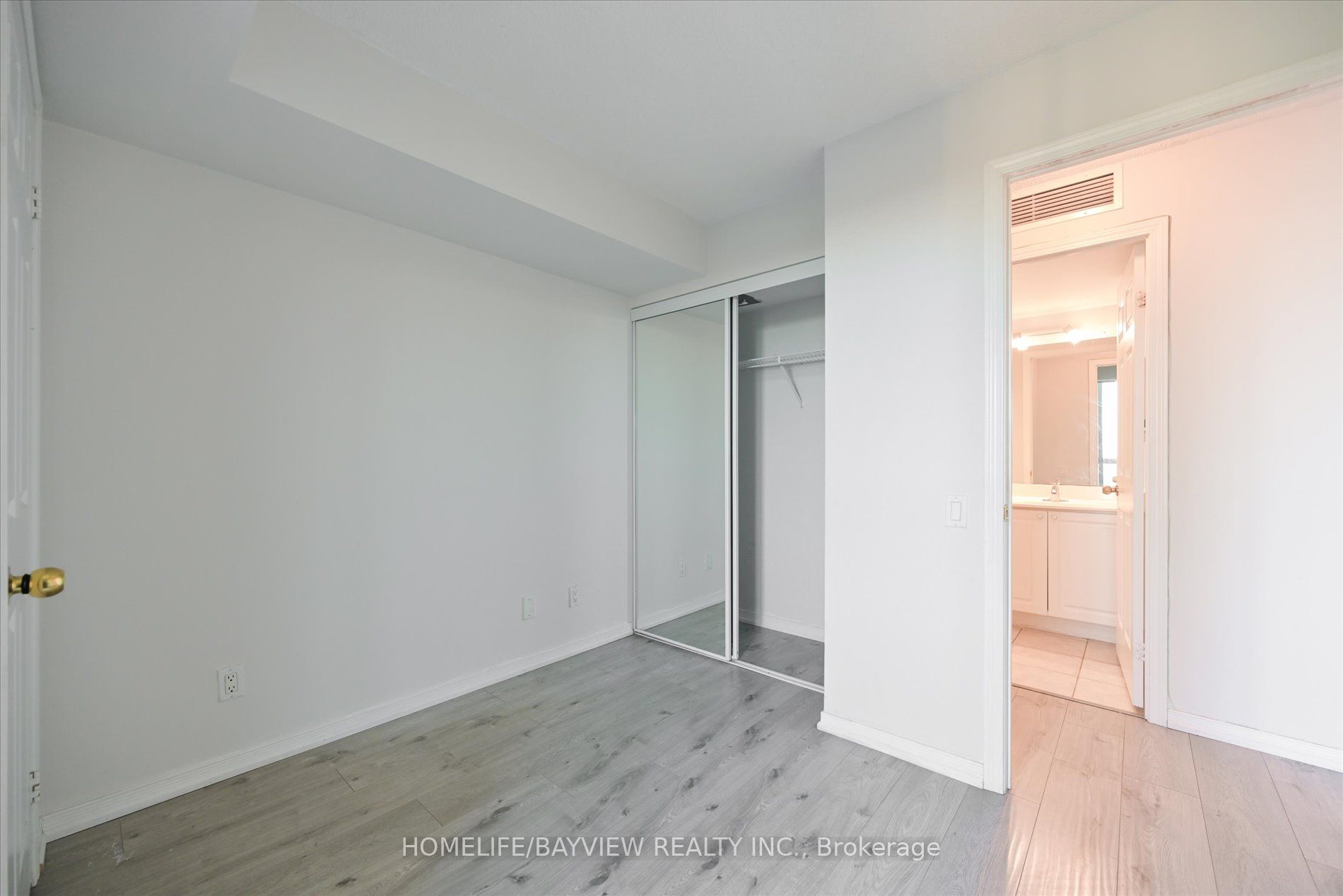 8 Hillcrest Ave, #2203