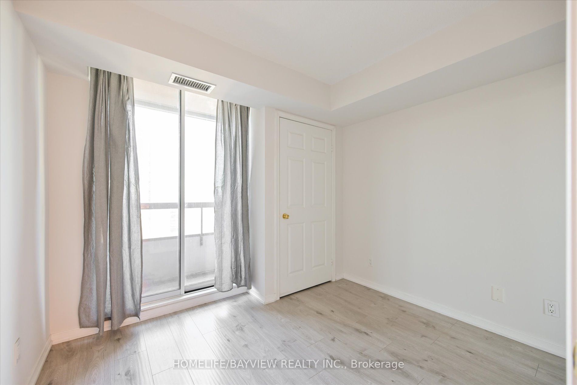 8 Hillcrest Ave, #2203