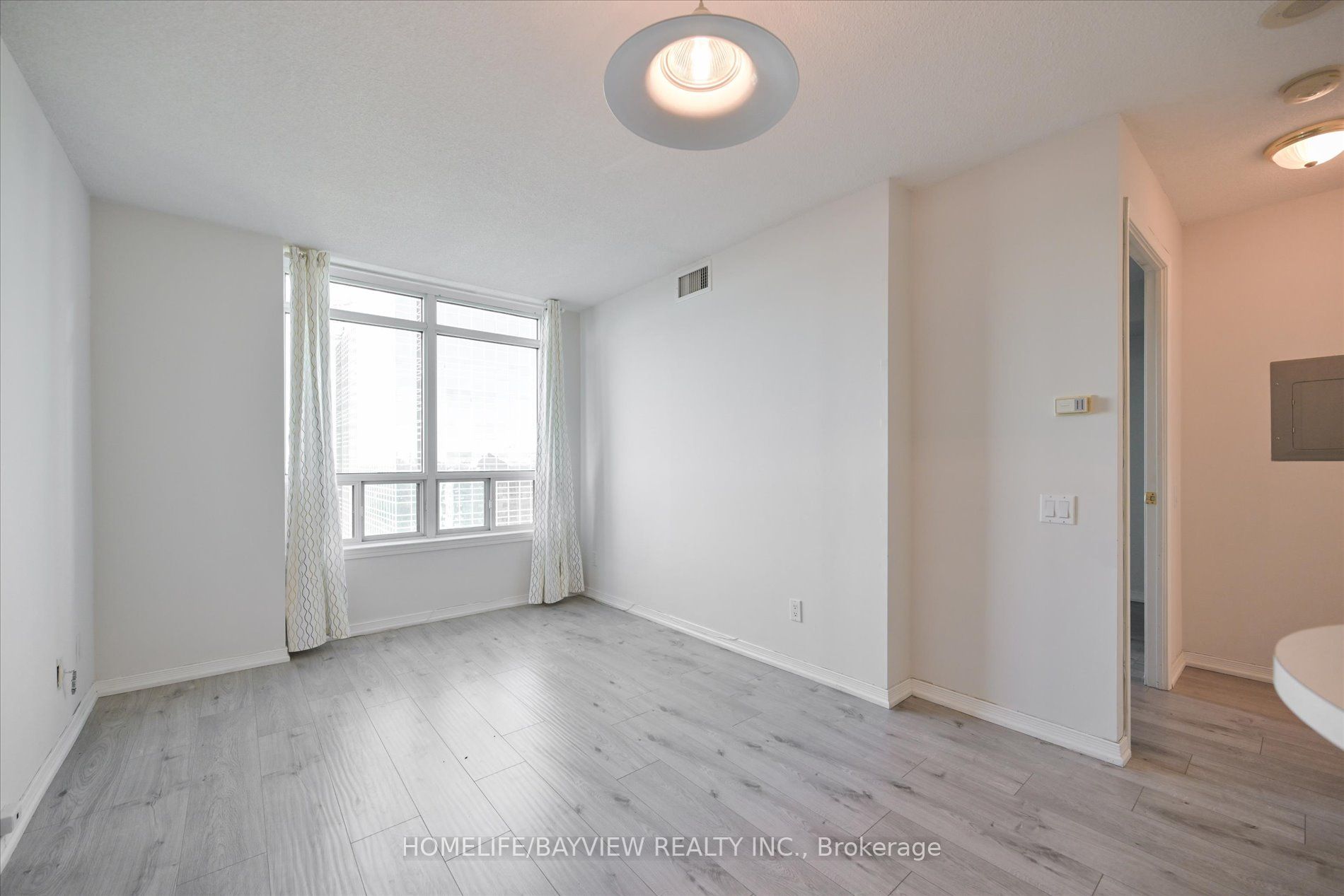 8 Hillcrest Ave, #2203