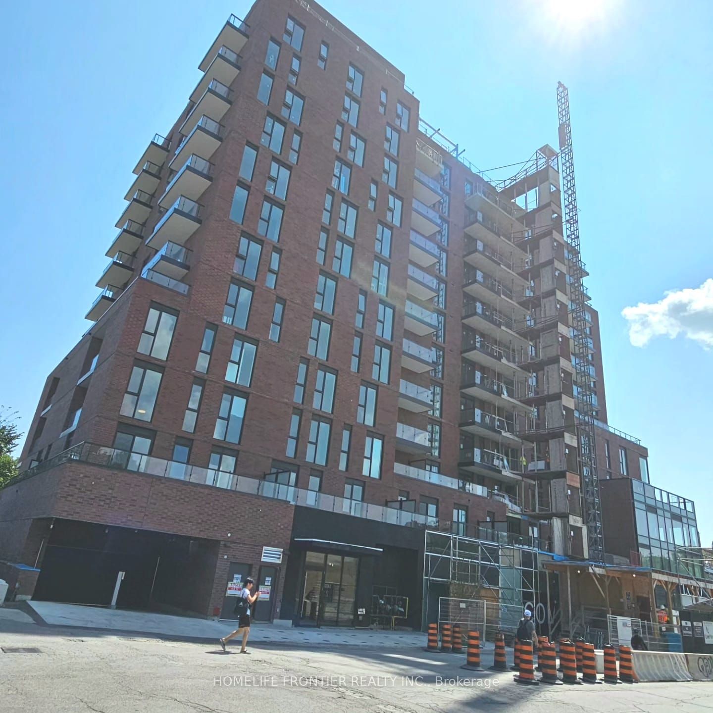 185 Alberta Ave, #506