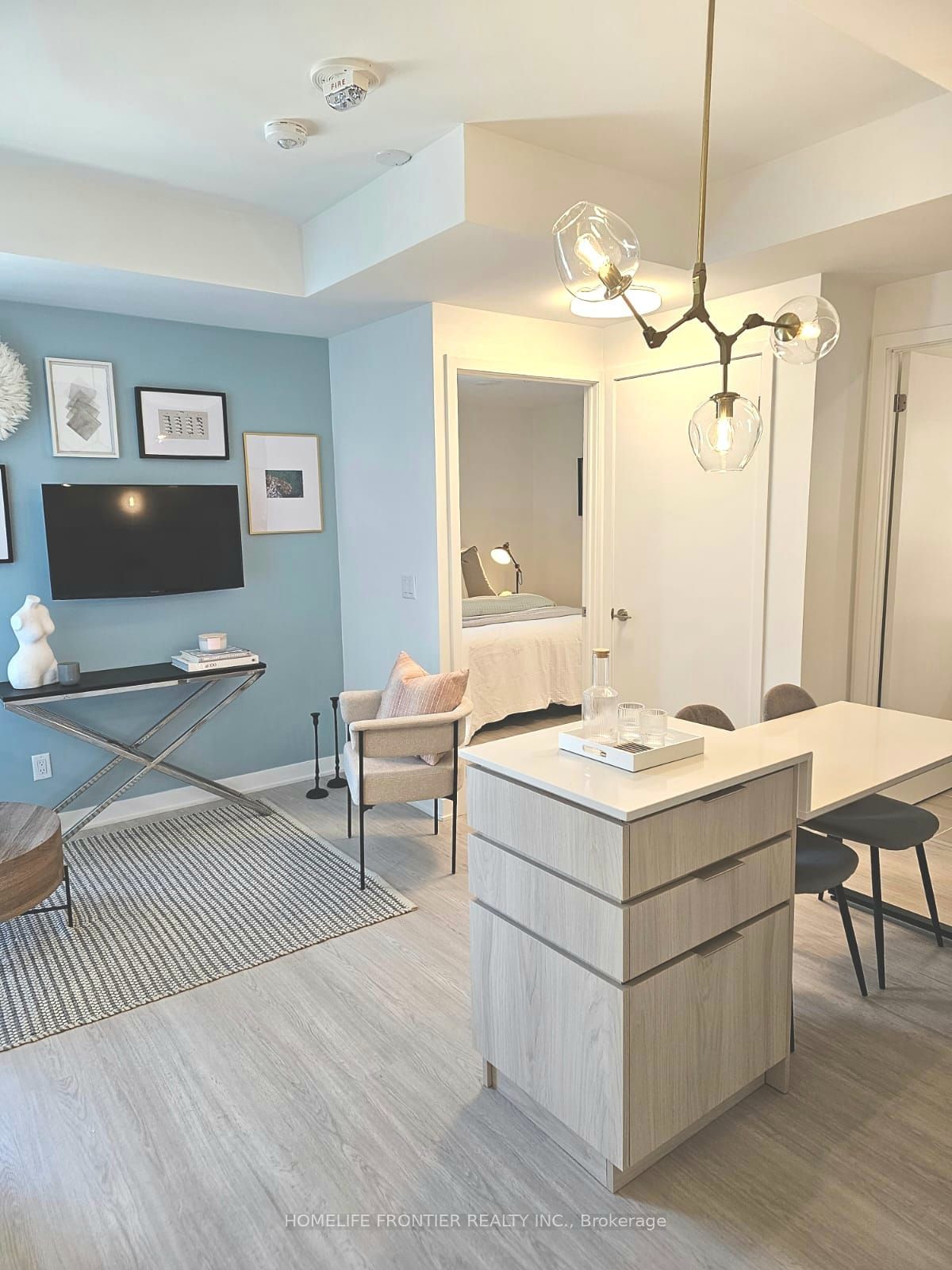 185 Alberta Ave, #506