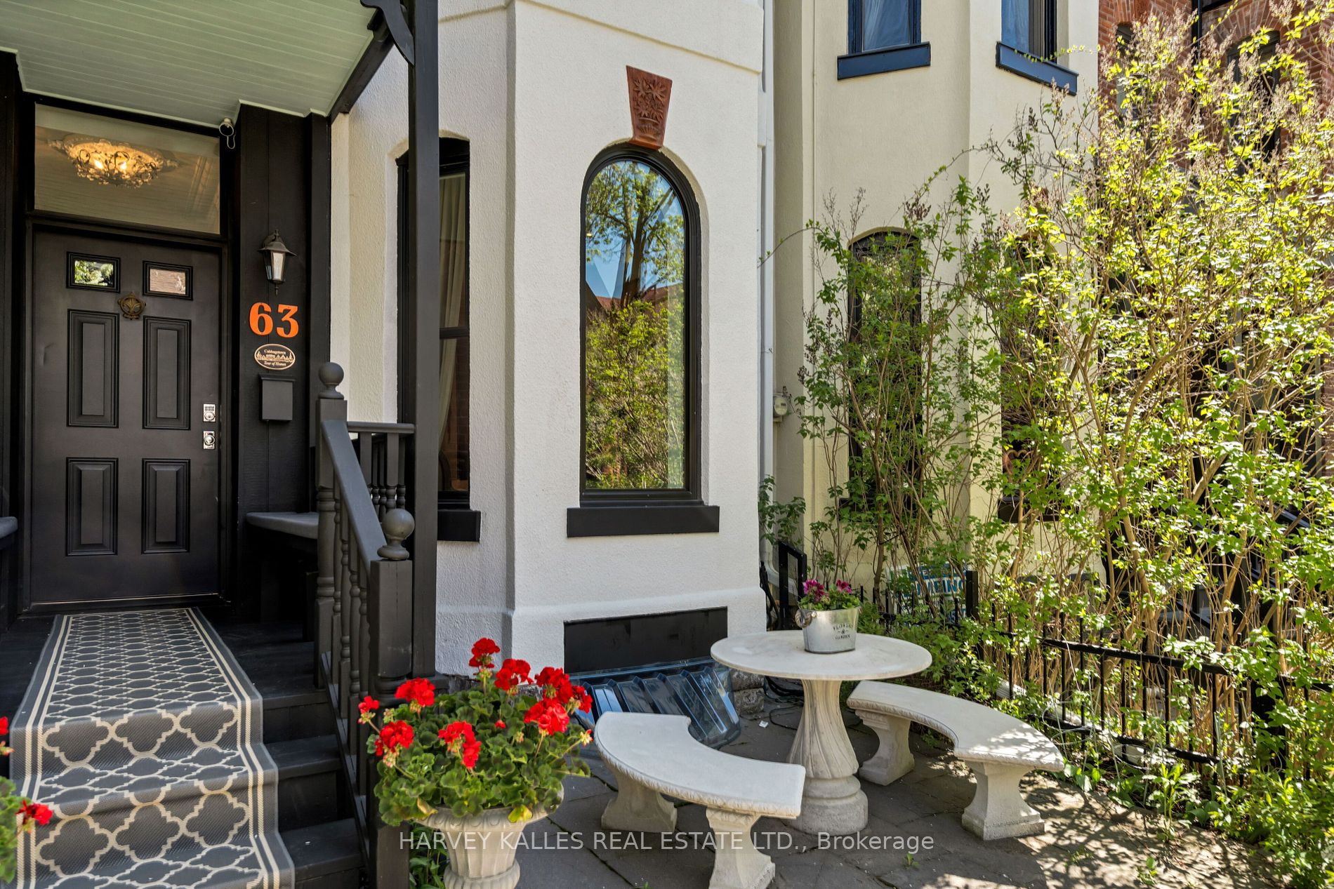 63 Metcalfe St