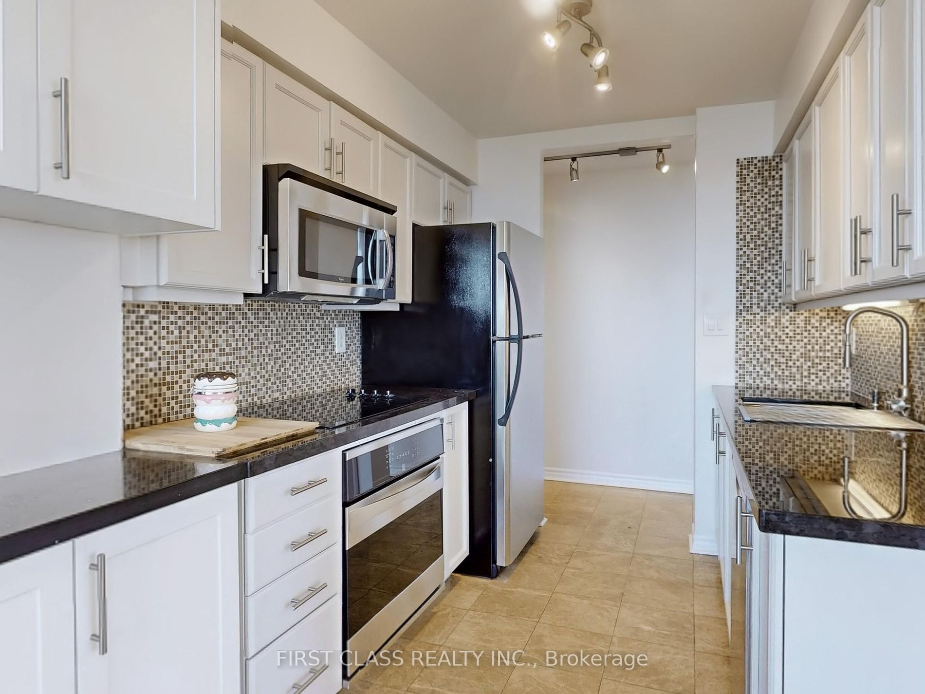 3 Rean Dr, #1604