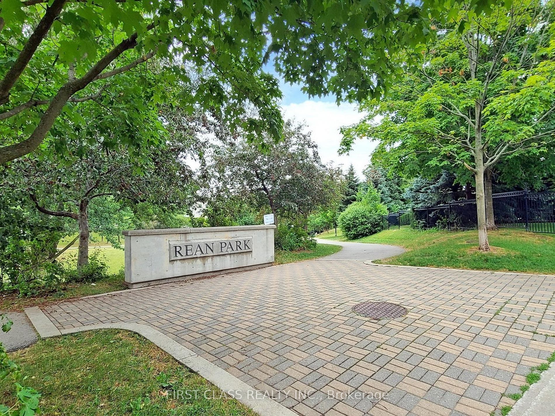 3 Rean Dr, #1604