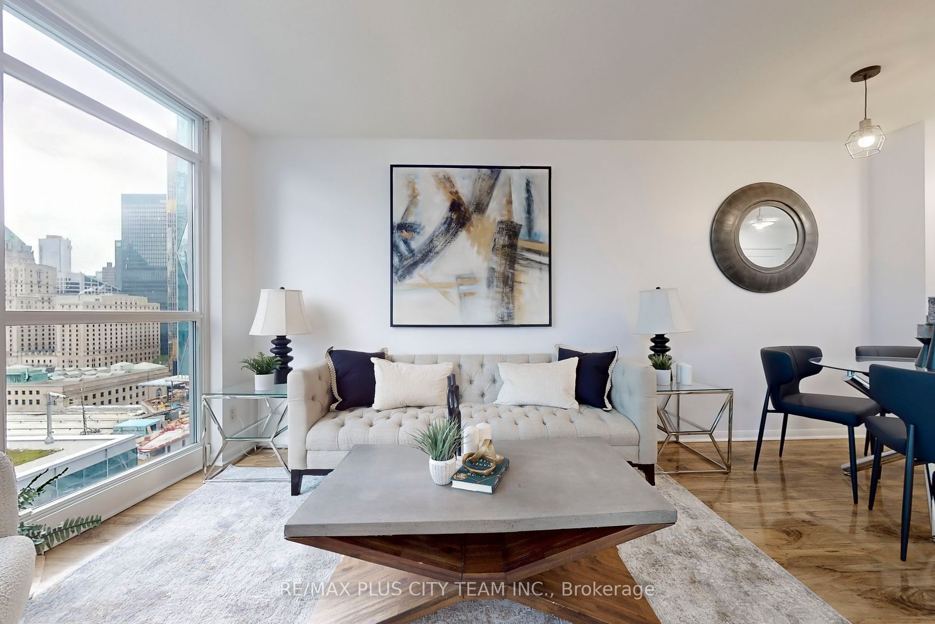 18 Yonge St, #1801