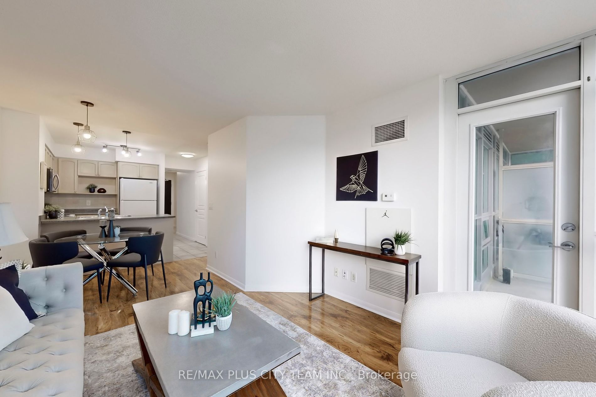 18 Yonge St, #1801
