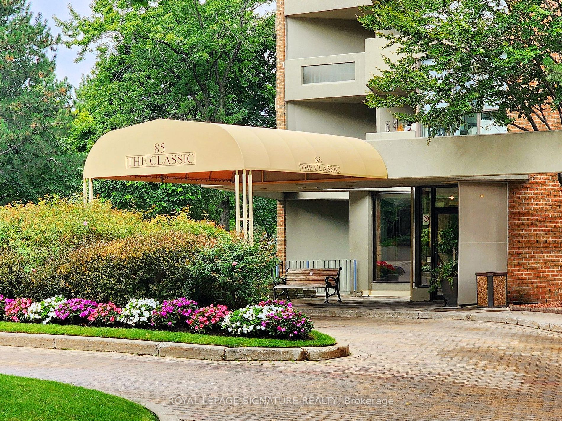 85 Skymark Dr, #501