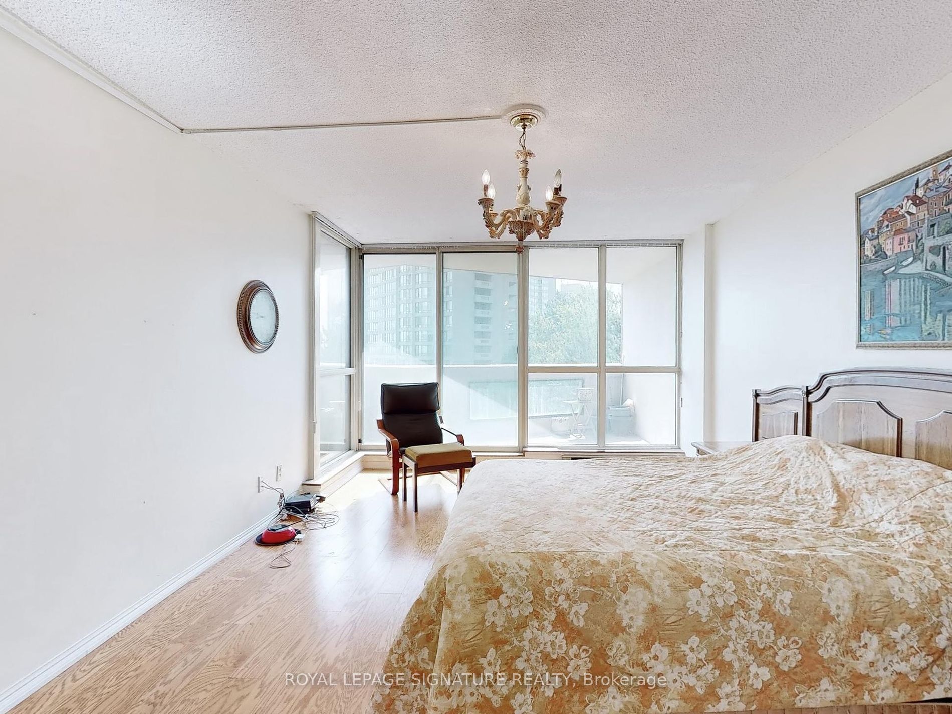 85 Skymark Dr, #501
