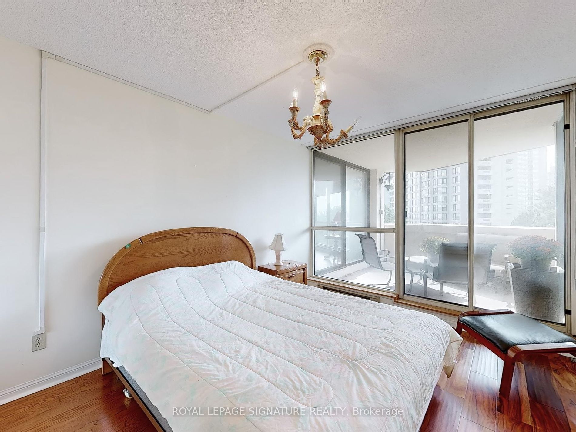 85 Skymark Dr, #501