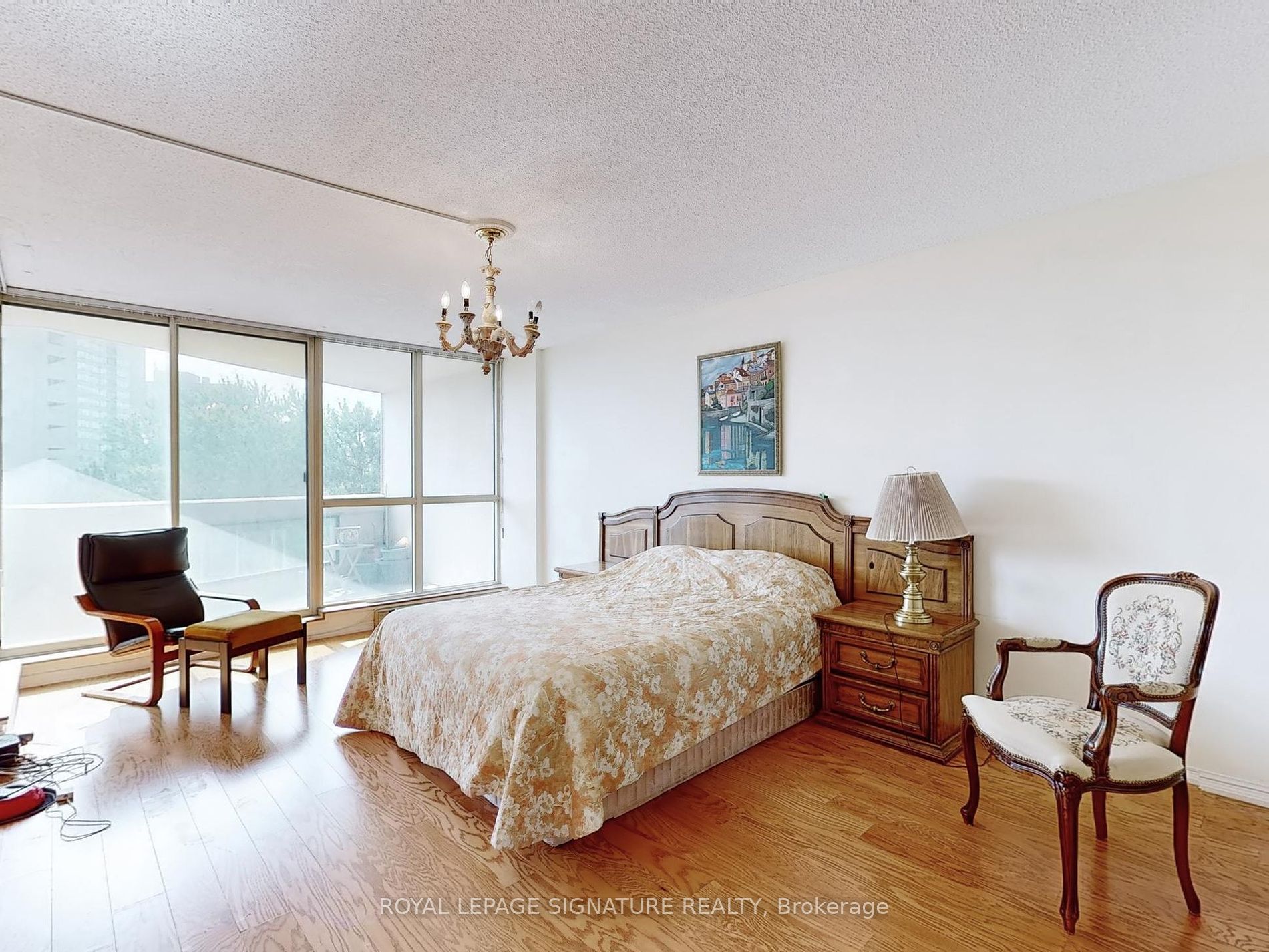 85 Skymark Dr, #501