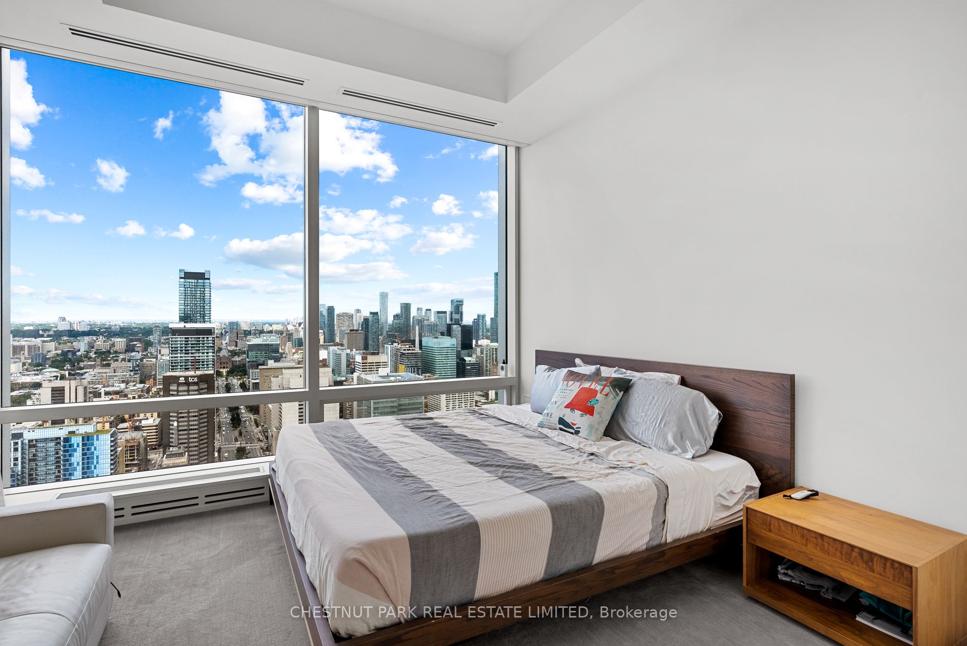 180 University Ave, #5203