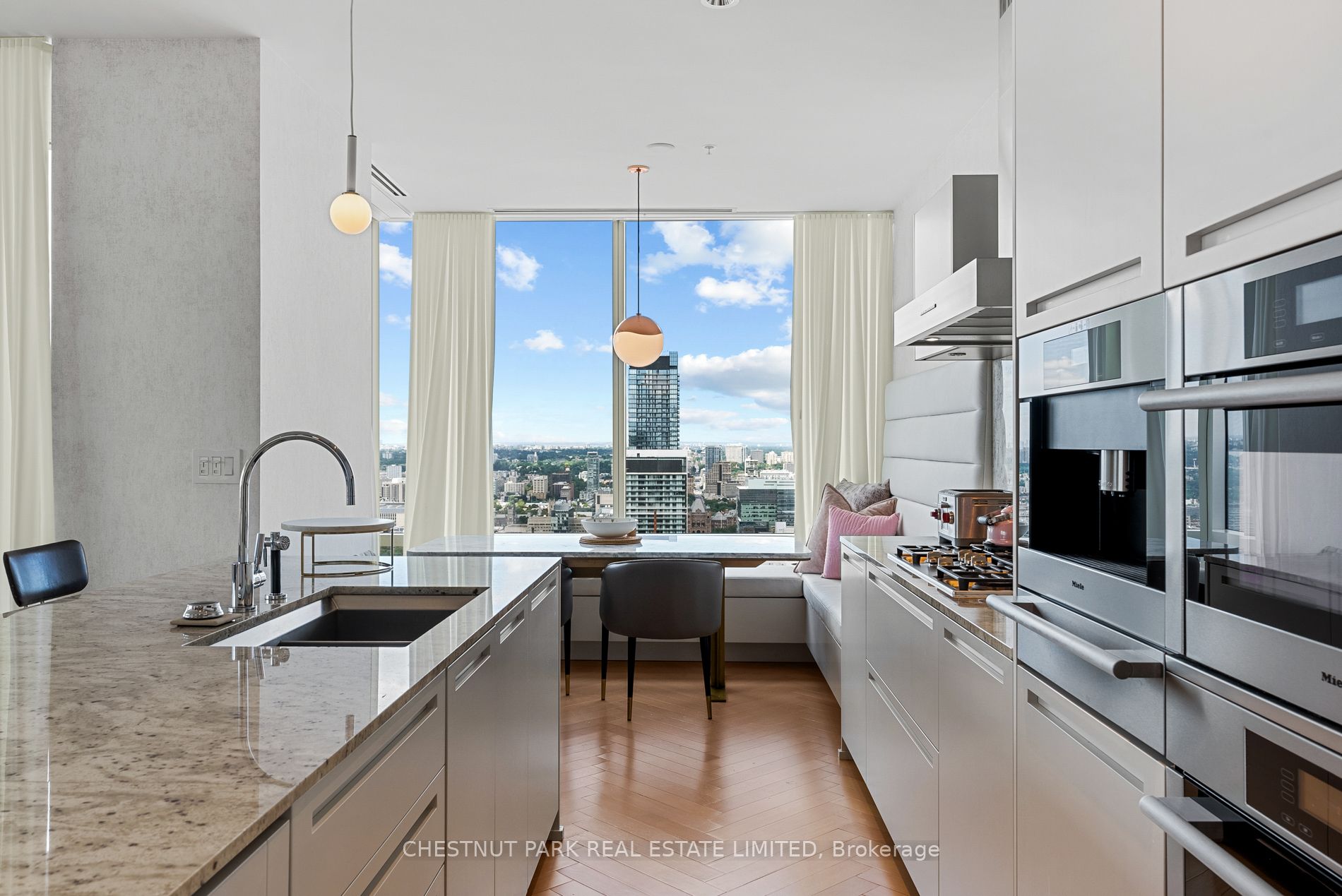 180 University Ave, #5203
