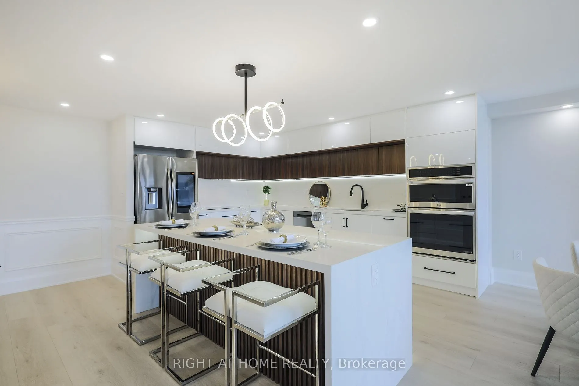 1555 Finch Ave E, #1205
