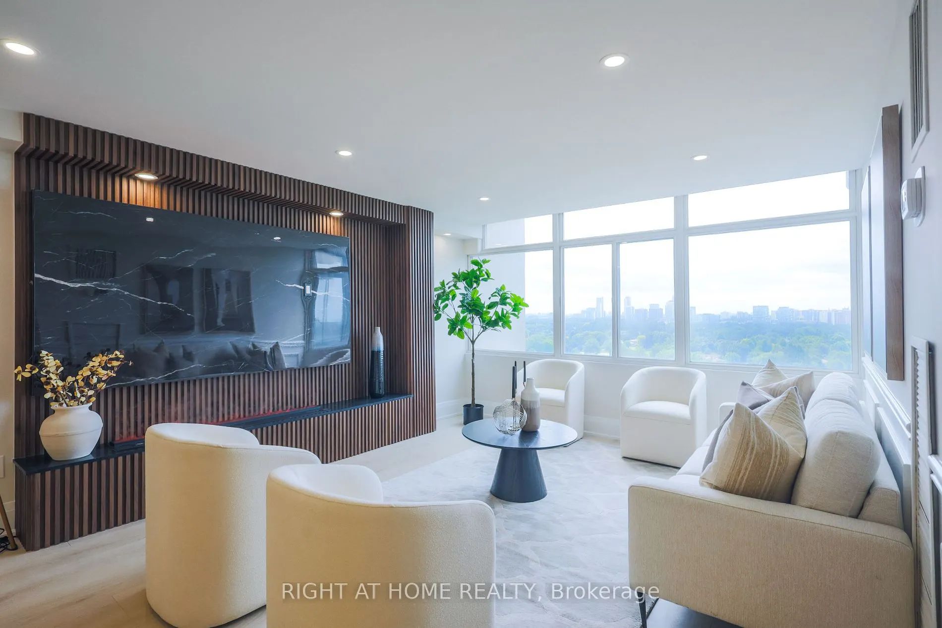 1555 Finch Ave E, #1205