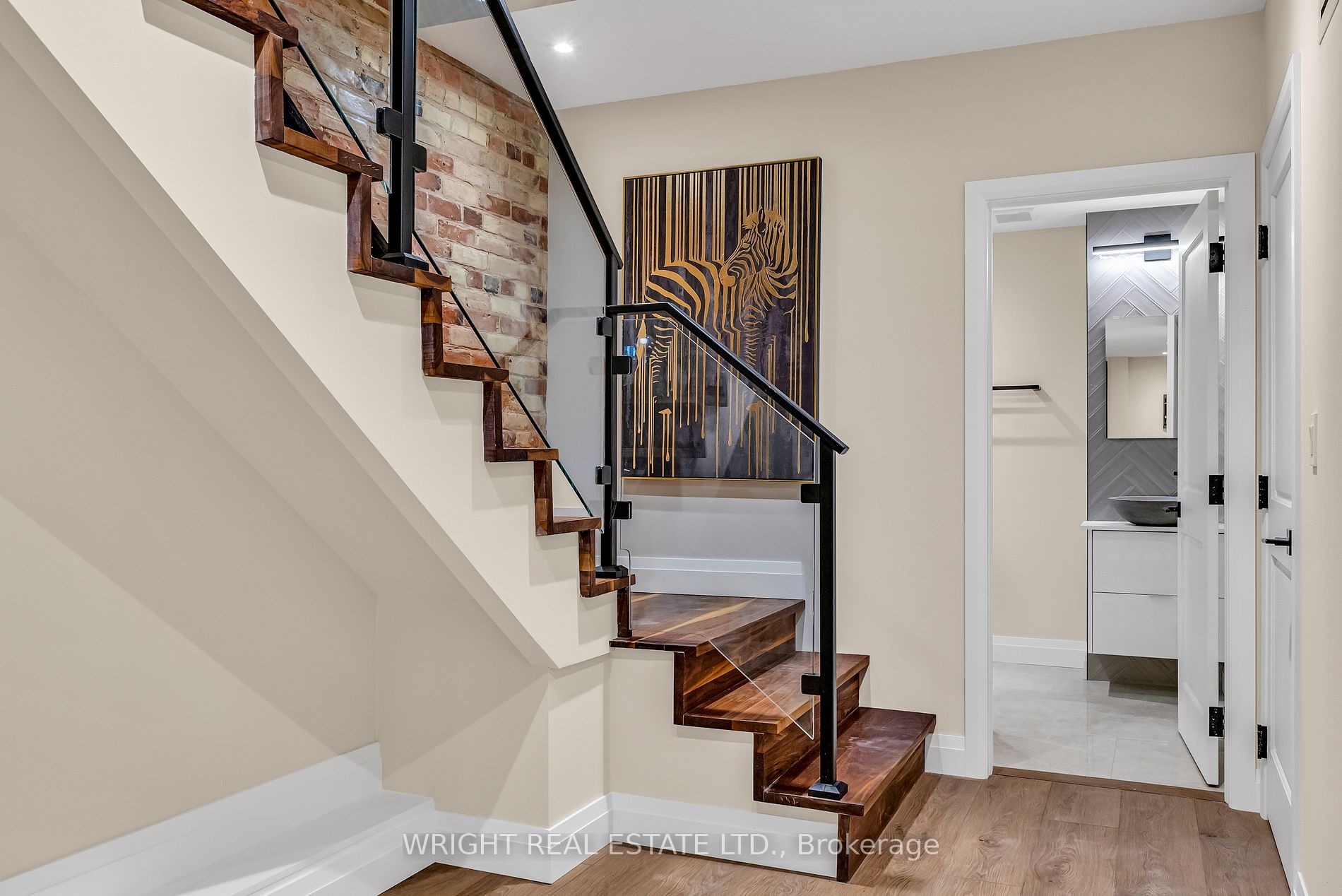 70 Major St