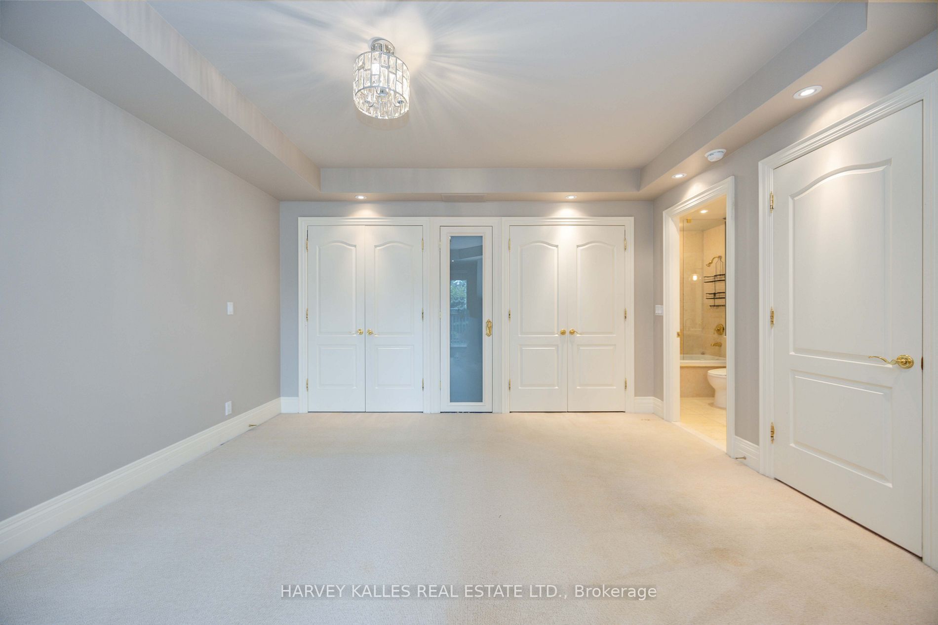 33 Delisle Ave, #201