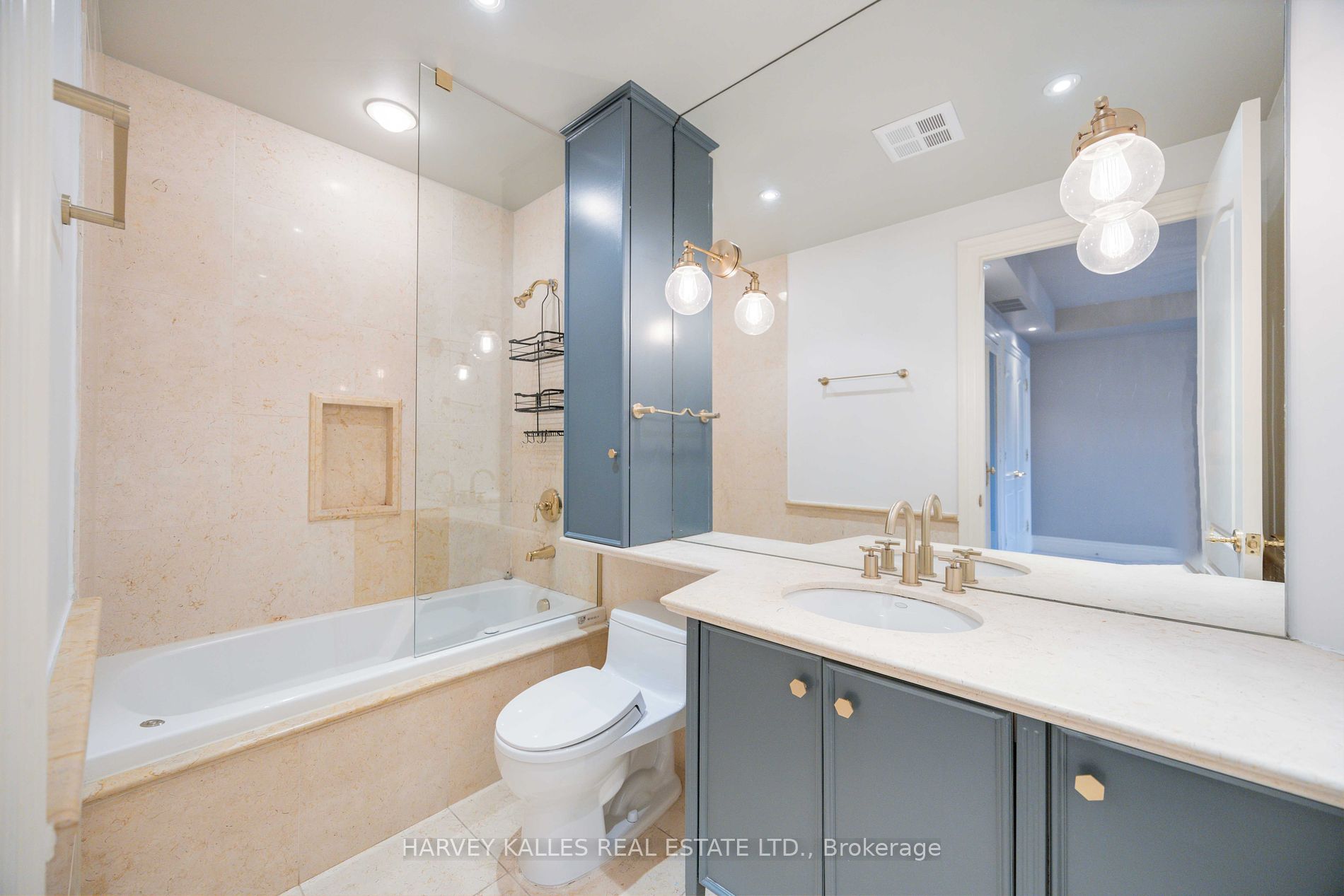 33 Delisle Ave, #201