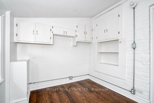 282 Ossington Ave