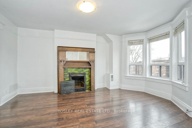 282 Ossington Ave