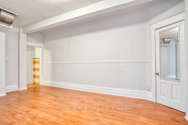 282 Ossington Ave