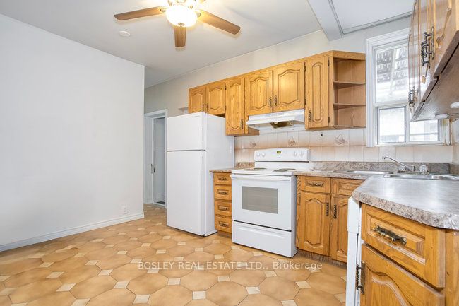 282 Ossington Ave