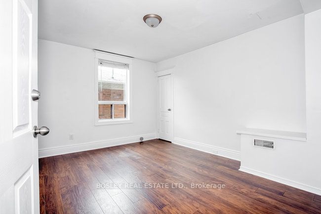 282 Ossington Ave