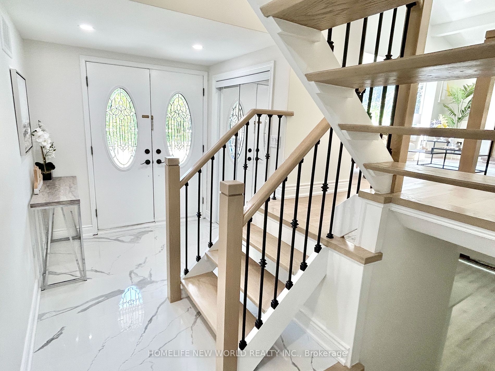 33 Valentine Dr