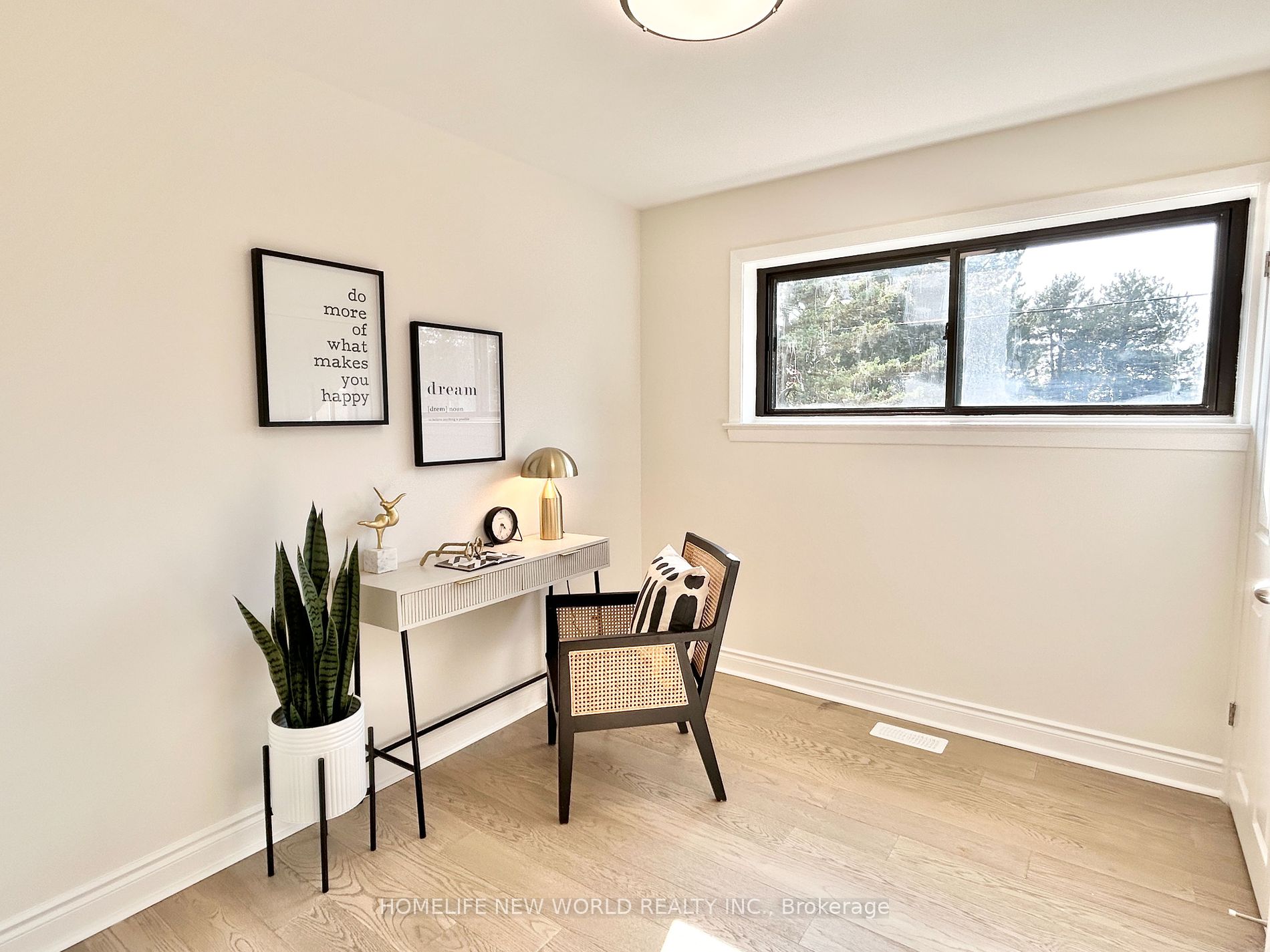33 Valentine Dr