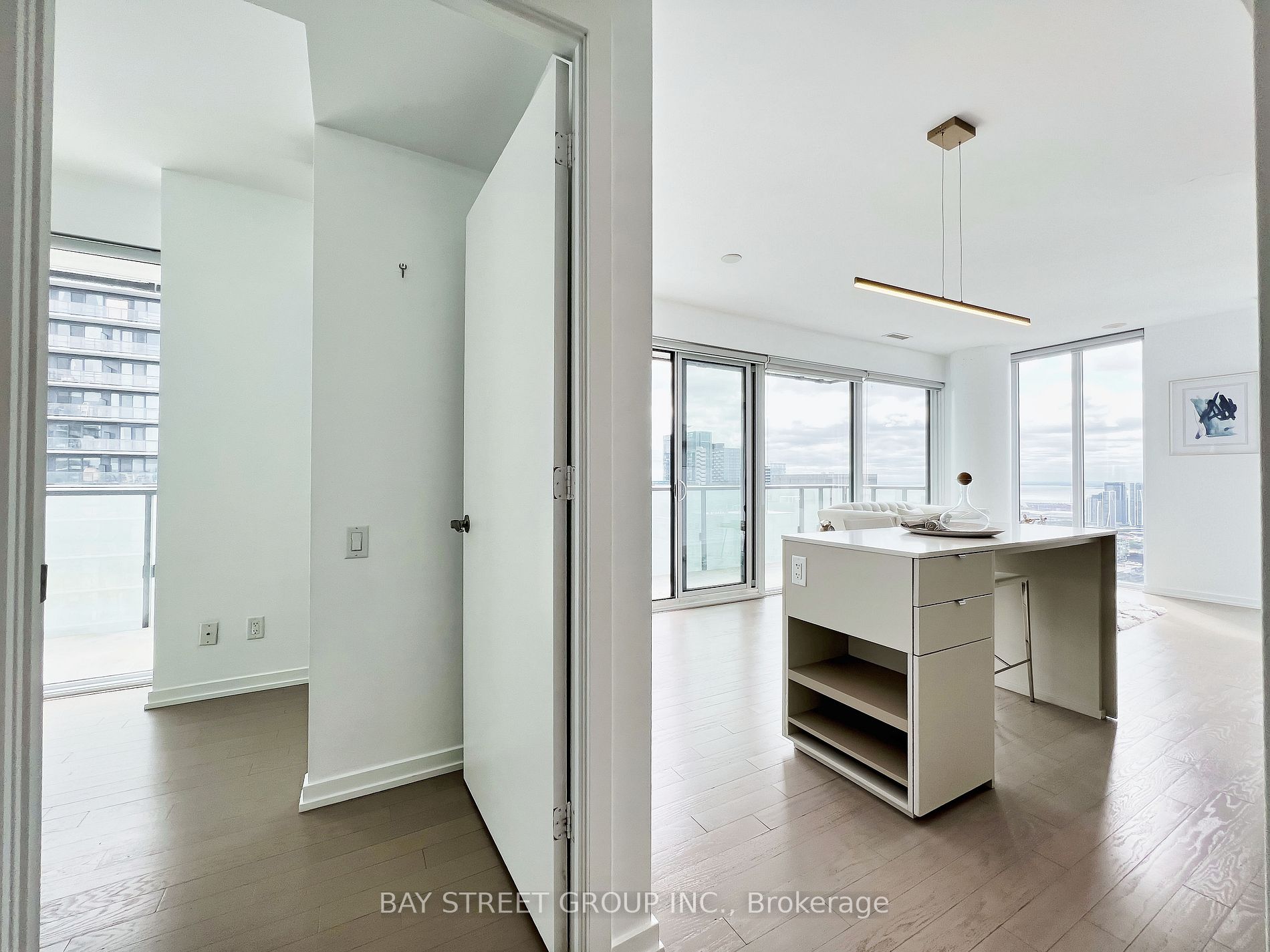 101 Peter St, #4009