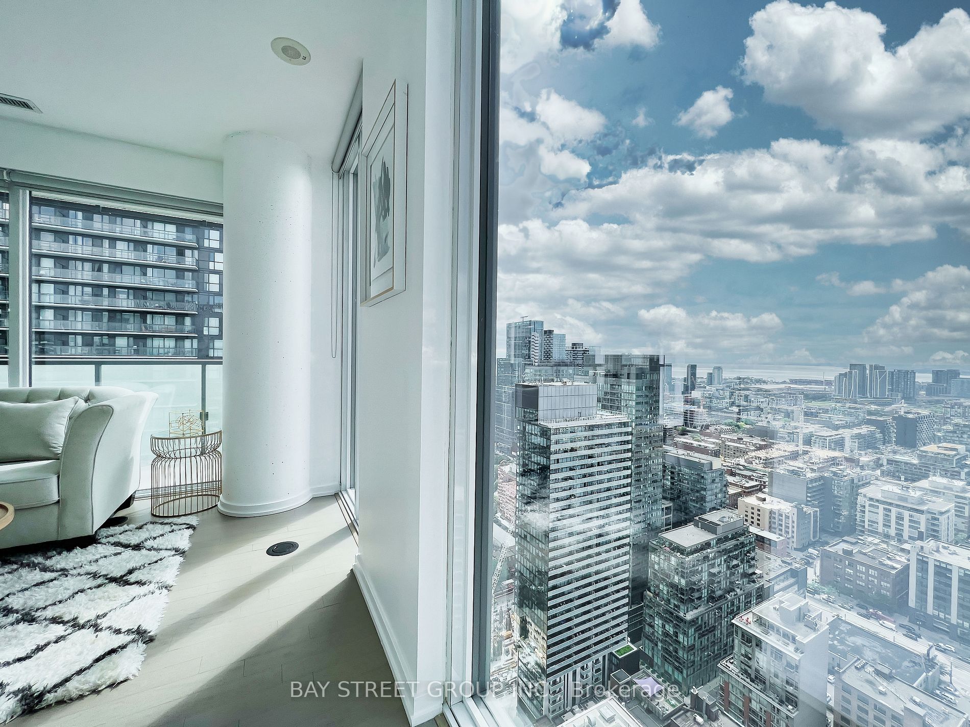 101 Peter St, #4009