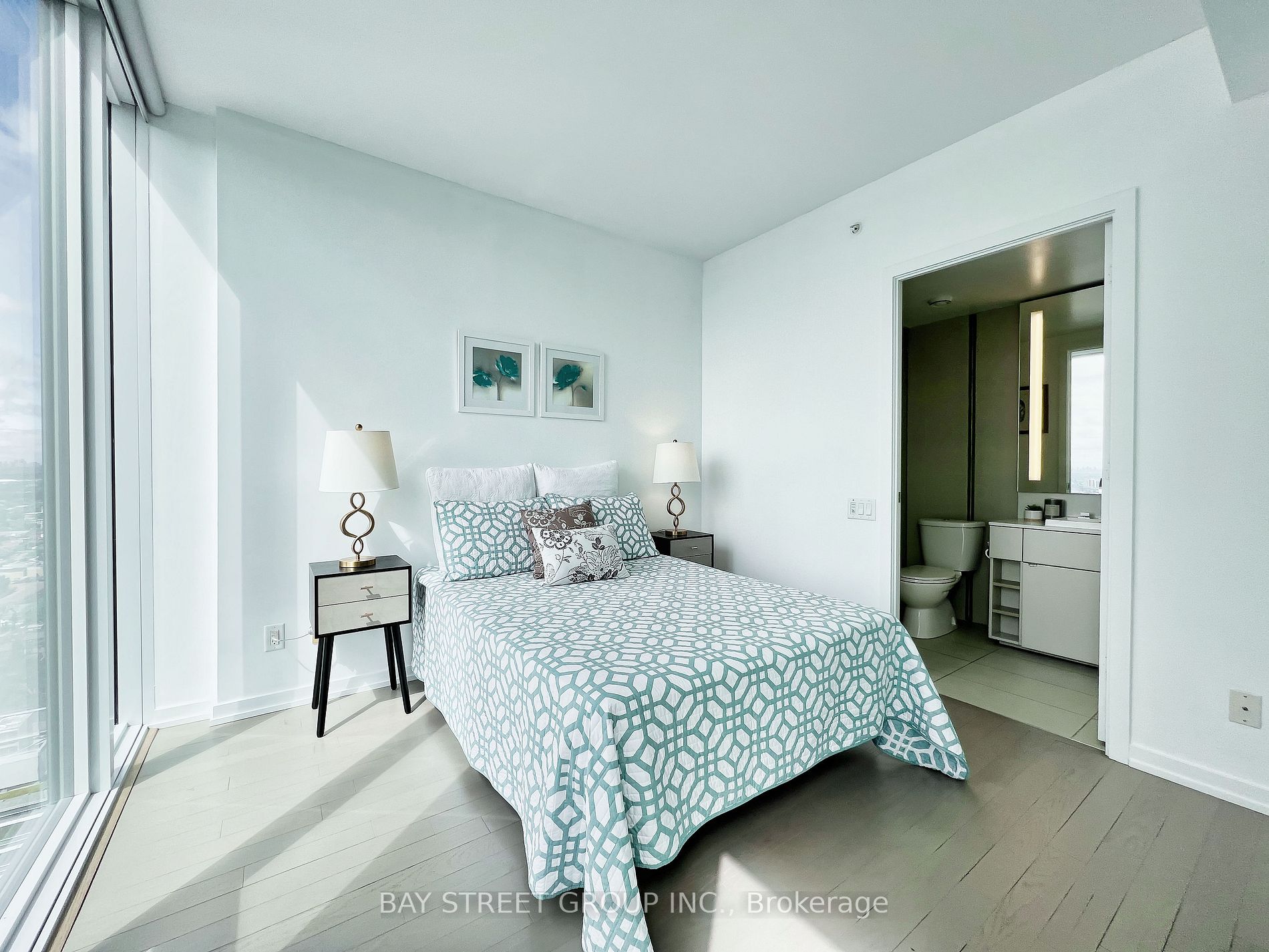 101 Peter St, #4009