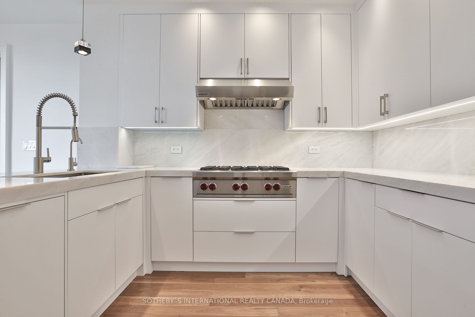 1 St Thomas St, #9C