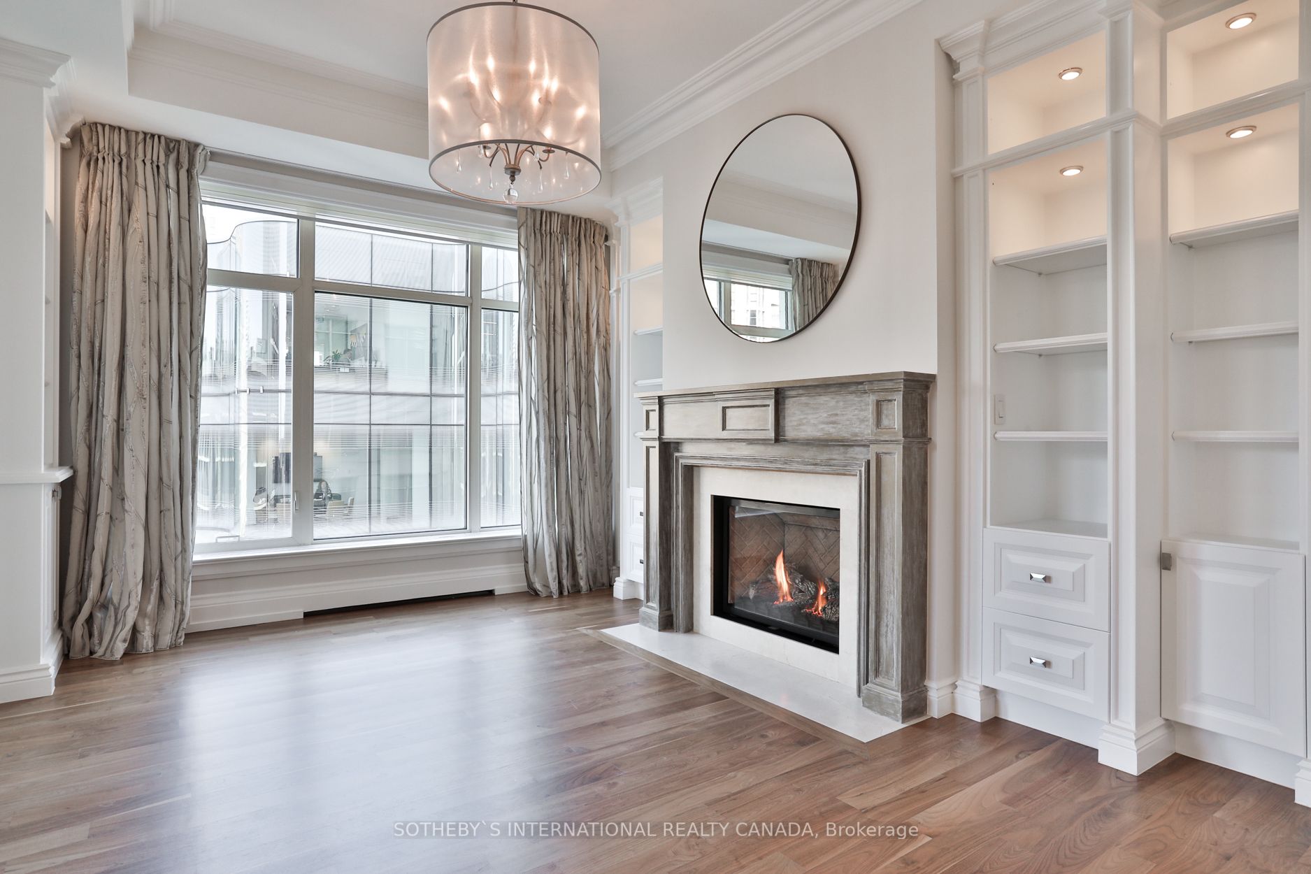 1 St Thomas St, #9C