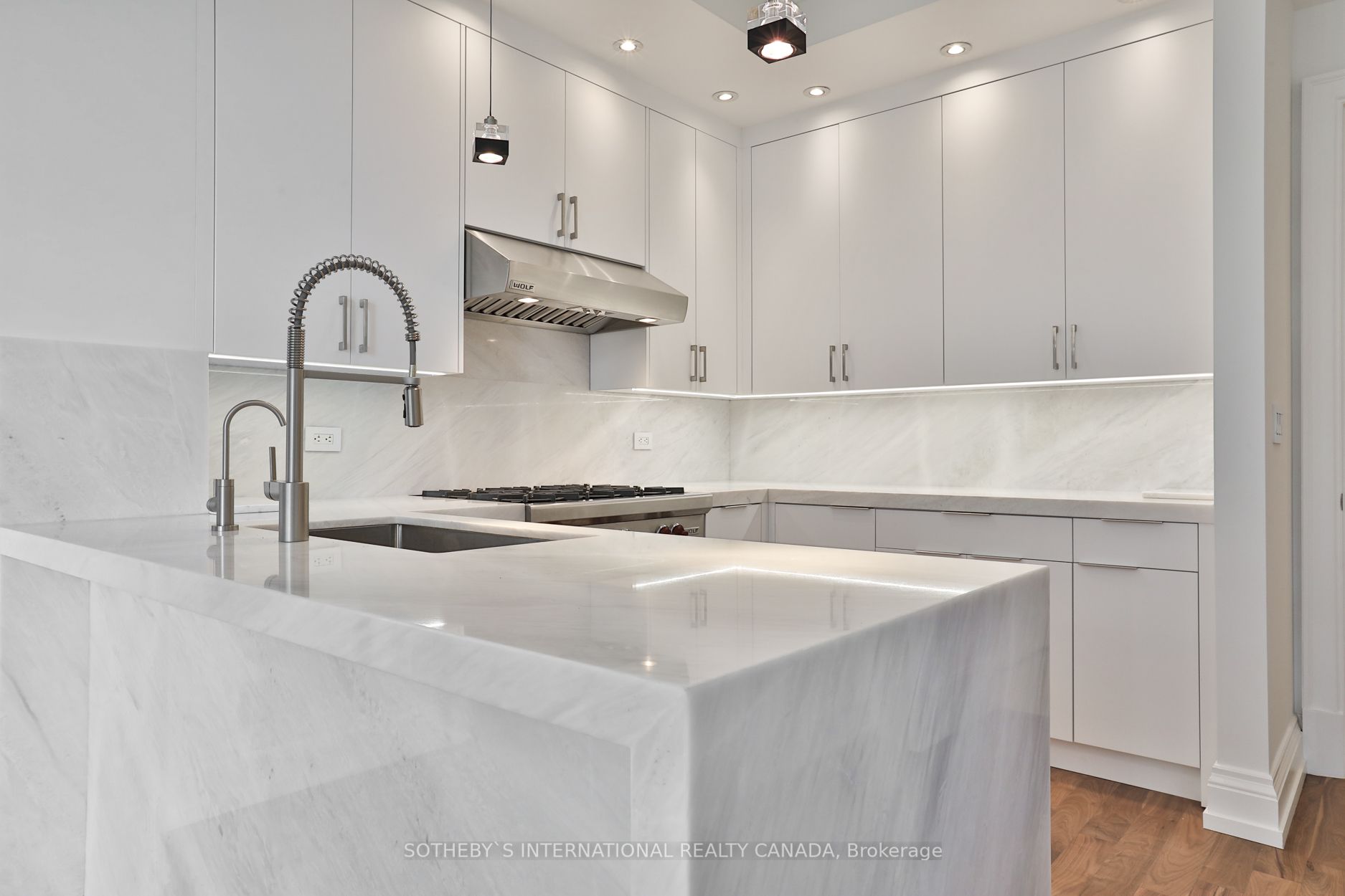1 St Thomas St, #9C