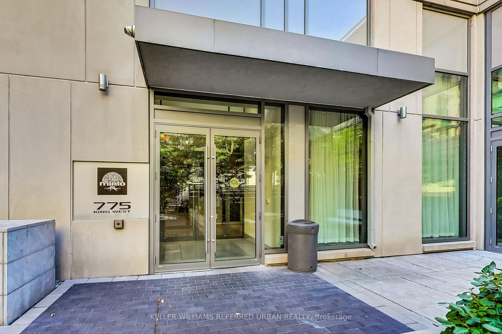775 King St W, #426