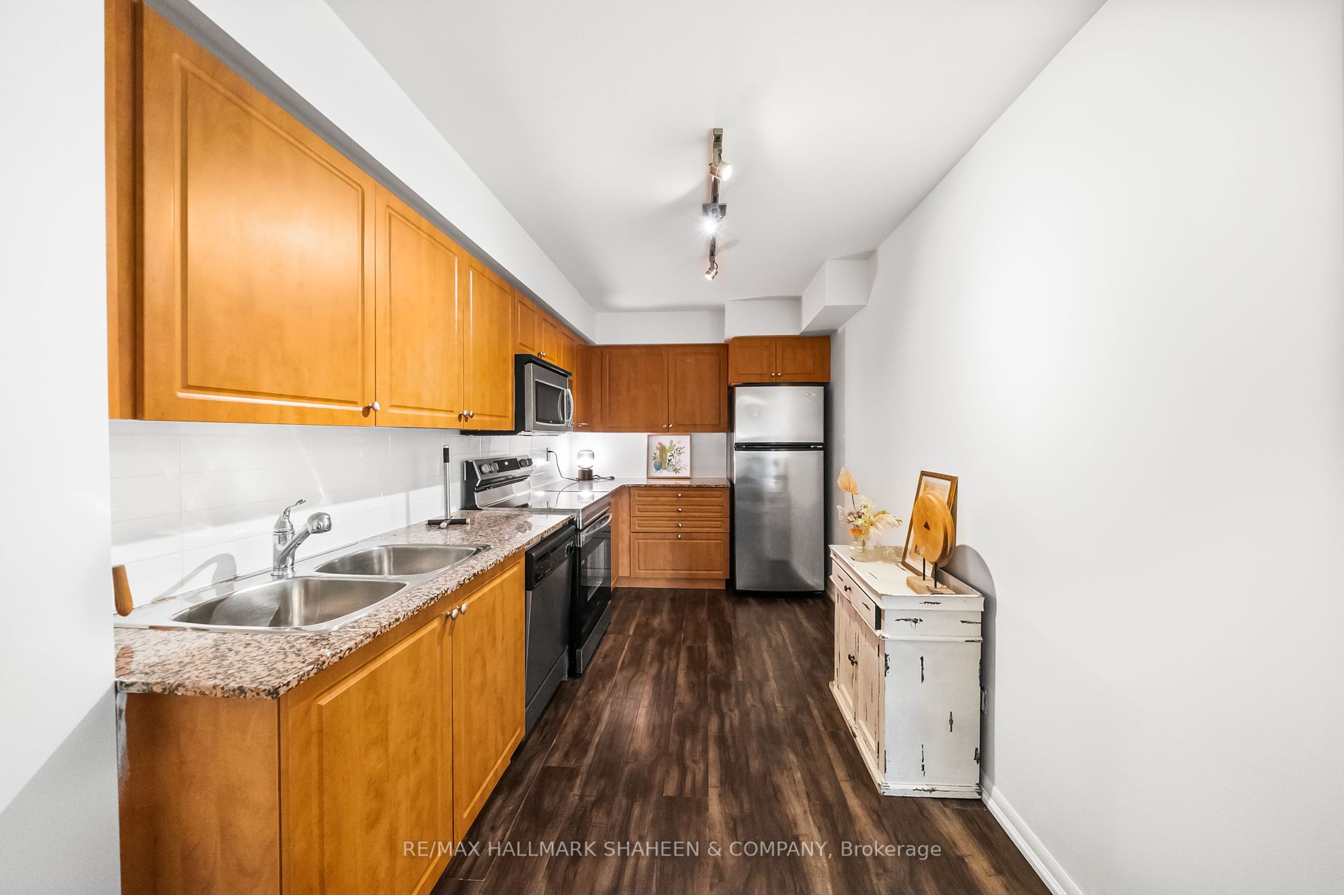 215 Fort York Blvd, #419