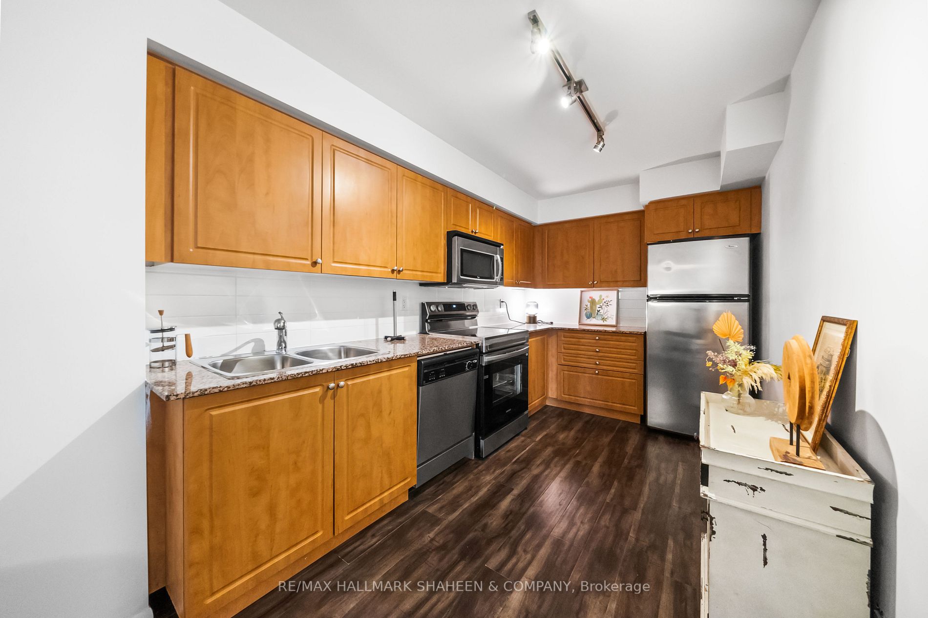 215 Fort York Blvd, #419
