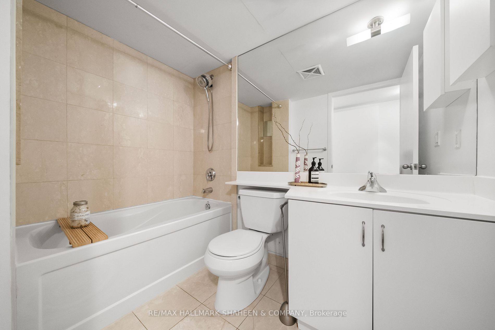 215 Fort York Blvd, #419